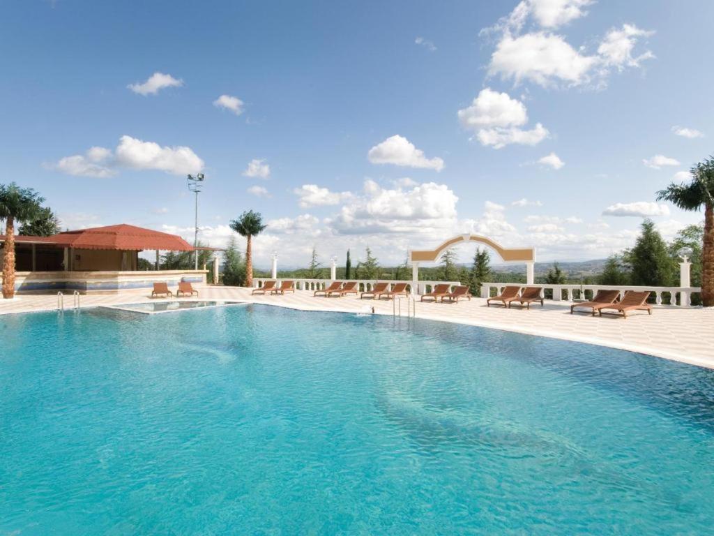Thermalium Wellness & Spa Hotel By Vima Ялова Екстер'єр фото